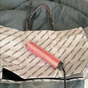 Victoria secret beach bag and umbrella!